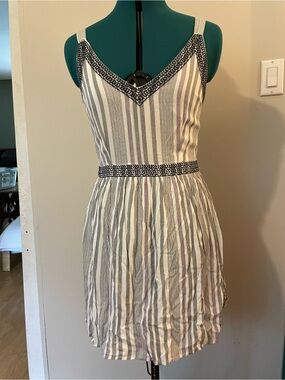 Japna Striped V-Neck Sleeveless Mini Dress in Beige and Gray